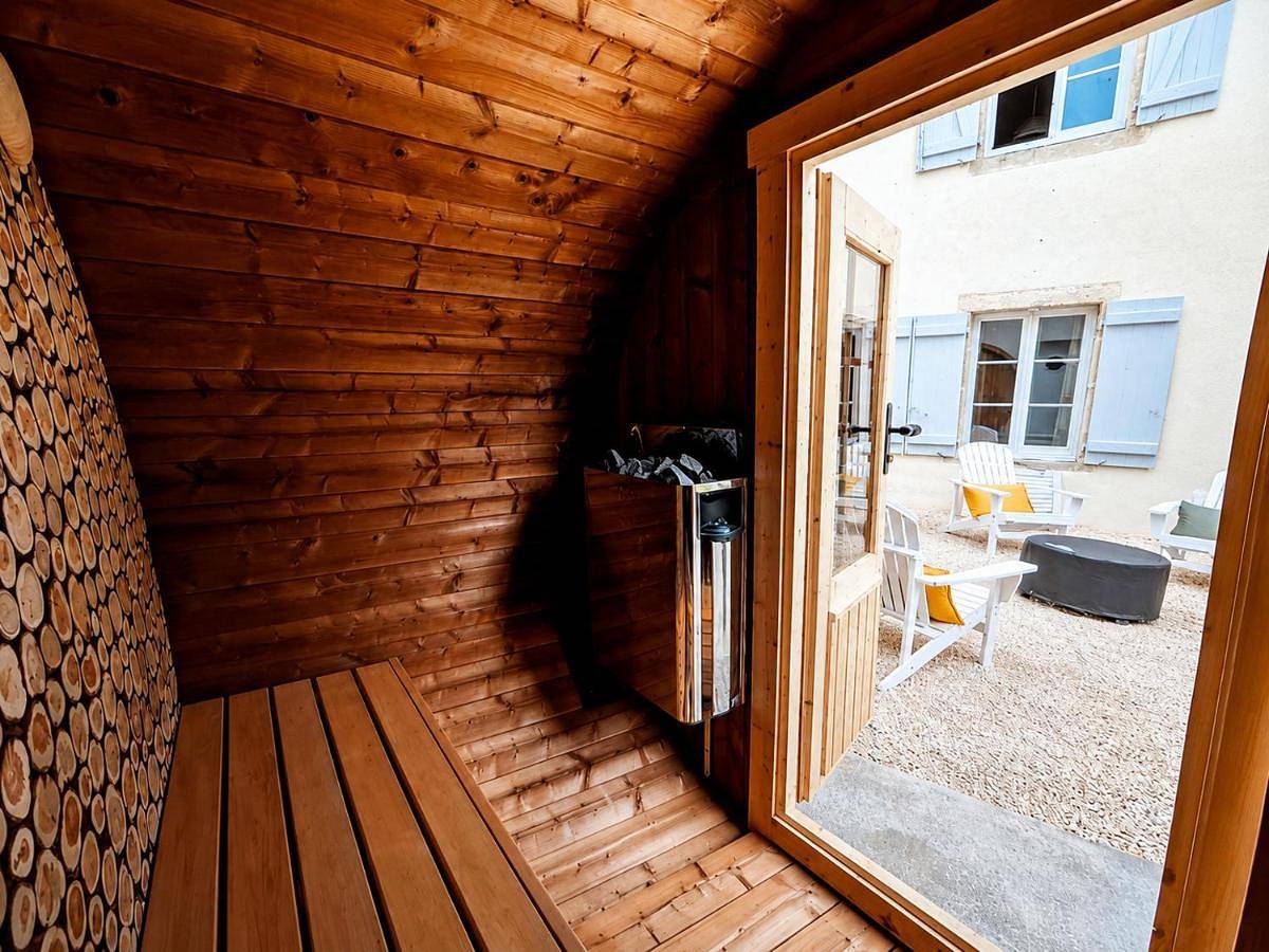 L' Ecrin de Suzanne-Maison de 180M2 avec sauna et bain nordique privatifs in Ray-sur-Saône, Haute-Saône