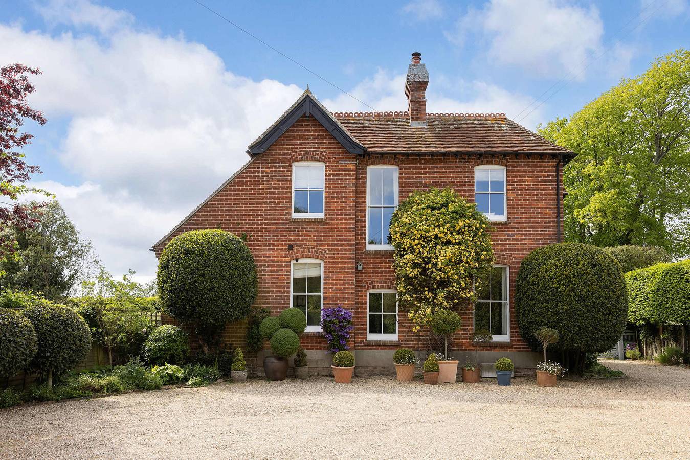 Victorian House, Sleeps 14, Pool and Gardens in Sidlesham, Sussex Occidental
