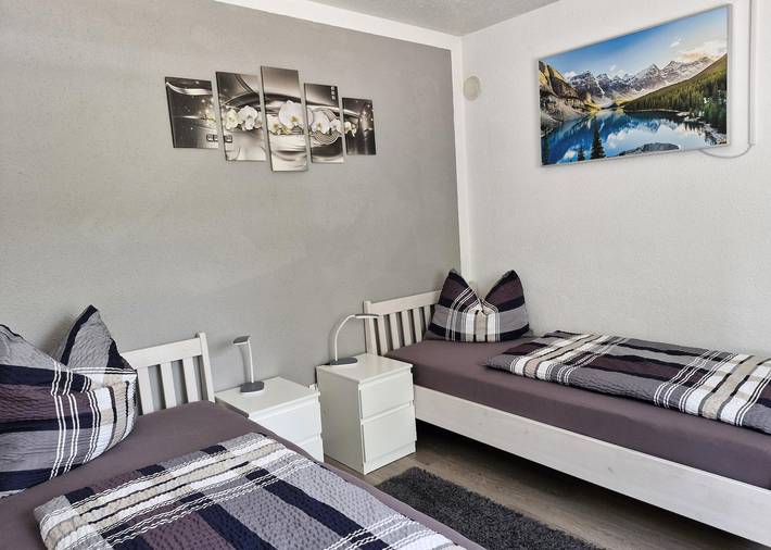 Ganze Ferienwohnung, Ferienwohnung Monika Scholtz - Ferienwohnung Scholtz in Königheim, Stuttgart Region