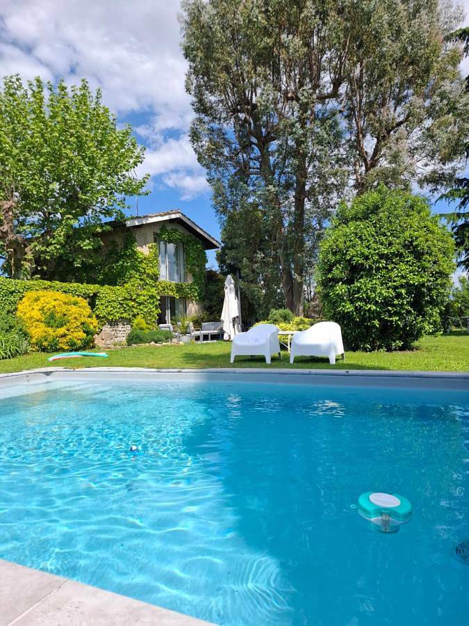 Maison de vacances pour 2 personnes, avec balcon ainsi que vue et piscine
