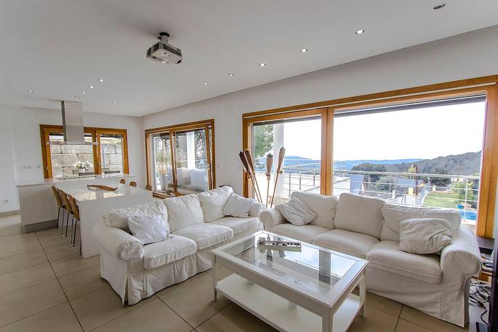 Chalet para 9 personas, con jardín y piscina en Maresme - 2