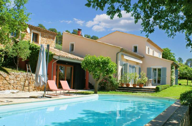 Gîte pour 8 personnes, avec piscine, animaux acceptés
