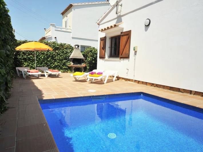 Ferienhaus für 5 Personen, mit Pool und Balkon sowie Garten an der Costa Brava - 4