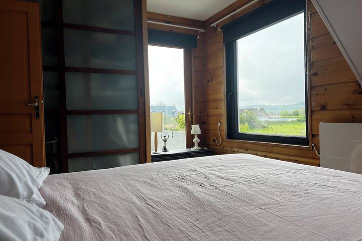 Location de vacances pour 6 personnes, avec Terrasse et Jardin à Urville-Nacqueville - 2