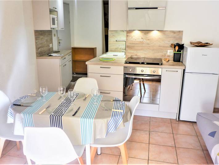 Gîte pour 4 personnes, avec terrasse à Fleury - 2