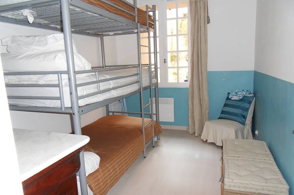 Apartamento entero, Alquiler con encanto en Cotignac toda comodidad nueva 70m2 en casa de pueblo in Cotignac, Región Brignoles