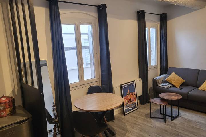 Gîte pour 2 personnes, adapté aux familles dans Le Vieux Port (Marseille) - 4