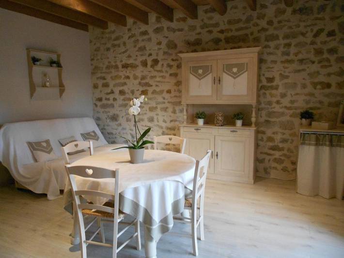 Location de vacances pour 4 personnes, avec vue et jardin à Couches - 2