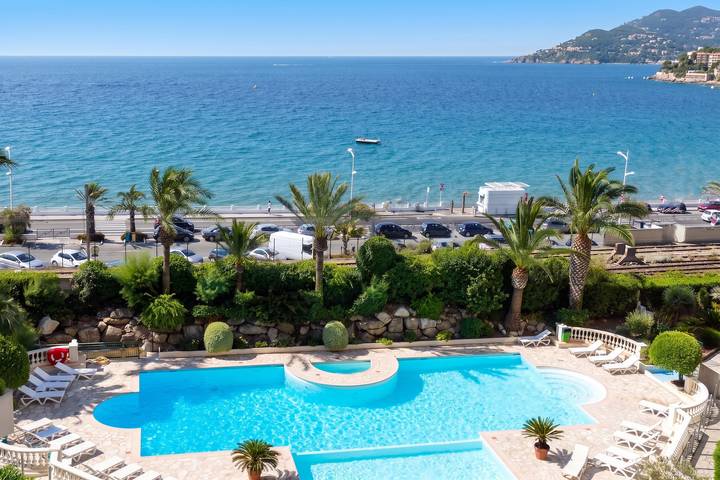 Gîte pour 4 personnes, avec piscine et terrasse dans Office De Tourisme Cannes La Bocca - 3