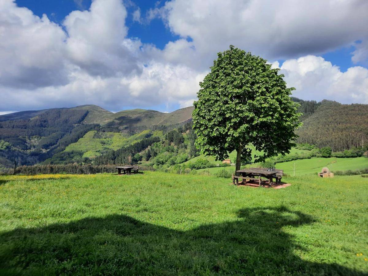 Casa Aingeru in Valle de Carranza, Cordillera Cantábrica