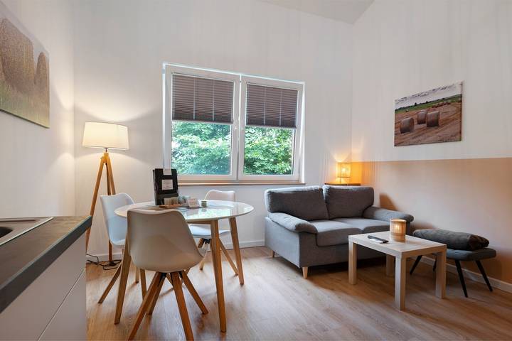 Entire apartment, Apartment 'Junge 4' with Wi-Fi in Lohe-Rickelshof, Heide and surroundings