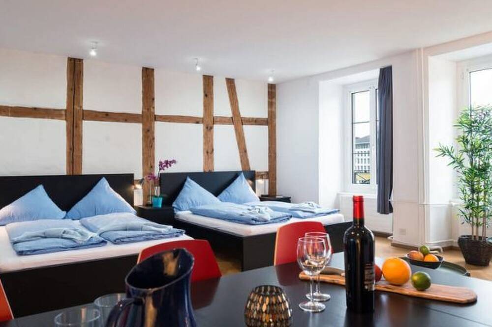 Ganze Wohnung, Lu Neptun I - Chapel bridge Hitrental Apartment in Luzern, Vierwaldstättersee