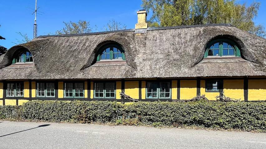 Ferieudlejning for 7 personer, med have i Fjellerup