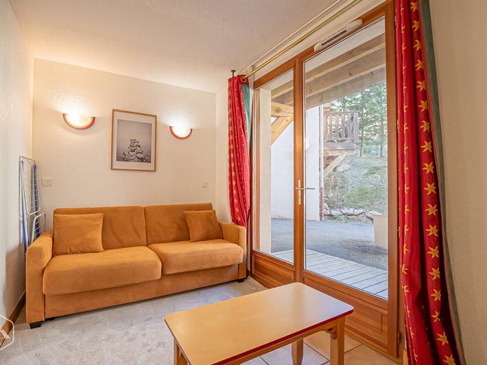 Gîte pour 4 personnes, avec terrasse dans Office De Tourisme La Maison D Aussois - 2