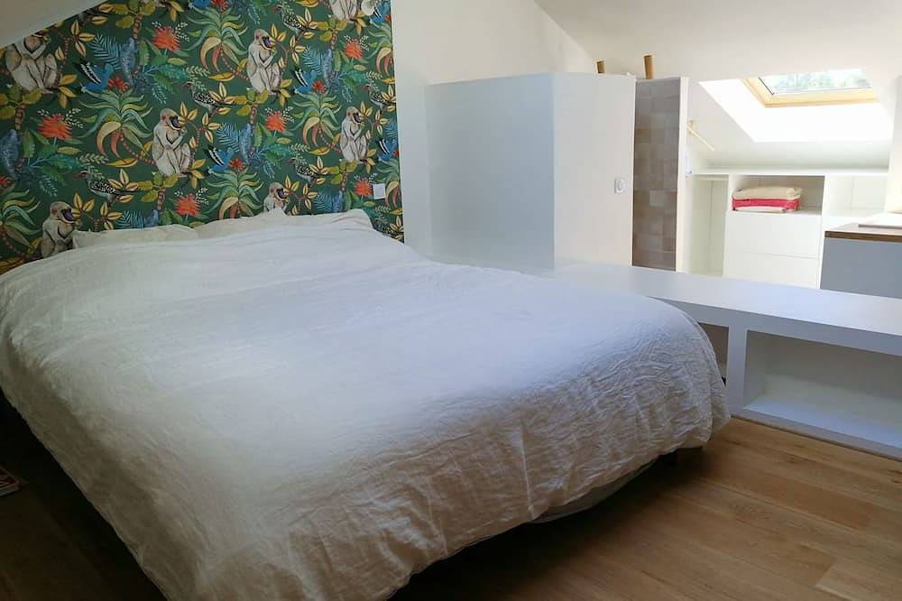 5-bedroom house with pool in Bordeaux. in Caudéran (Bordeaux), Bordeaux