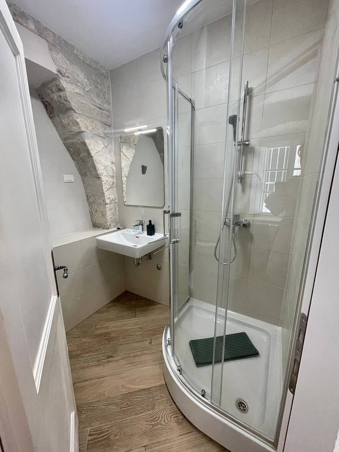 Entire studio, Dominium Premium Location Suites Studio apartment ground floor in Dubrovnik, Grad Dubrovnik