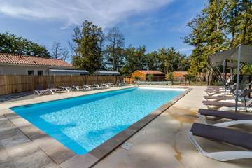 Maison De Vacances pour 4 Personnes dans Thenon, Périgord Noir, Photo 1