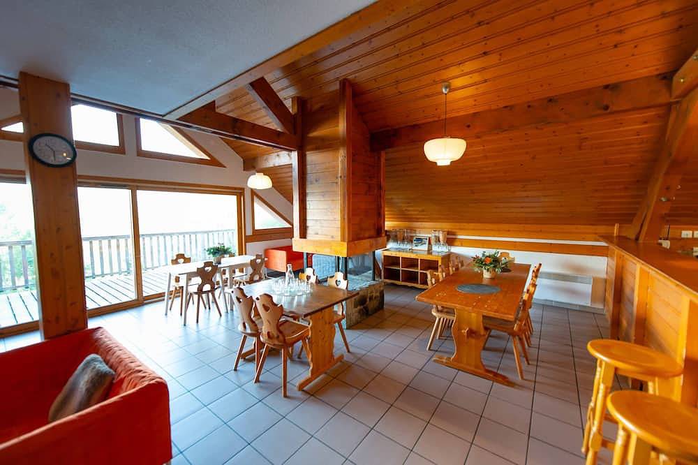Chalet in Oz station from 8 to 20 pers in Oz, Écrins National Park