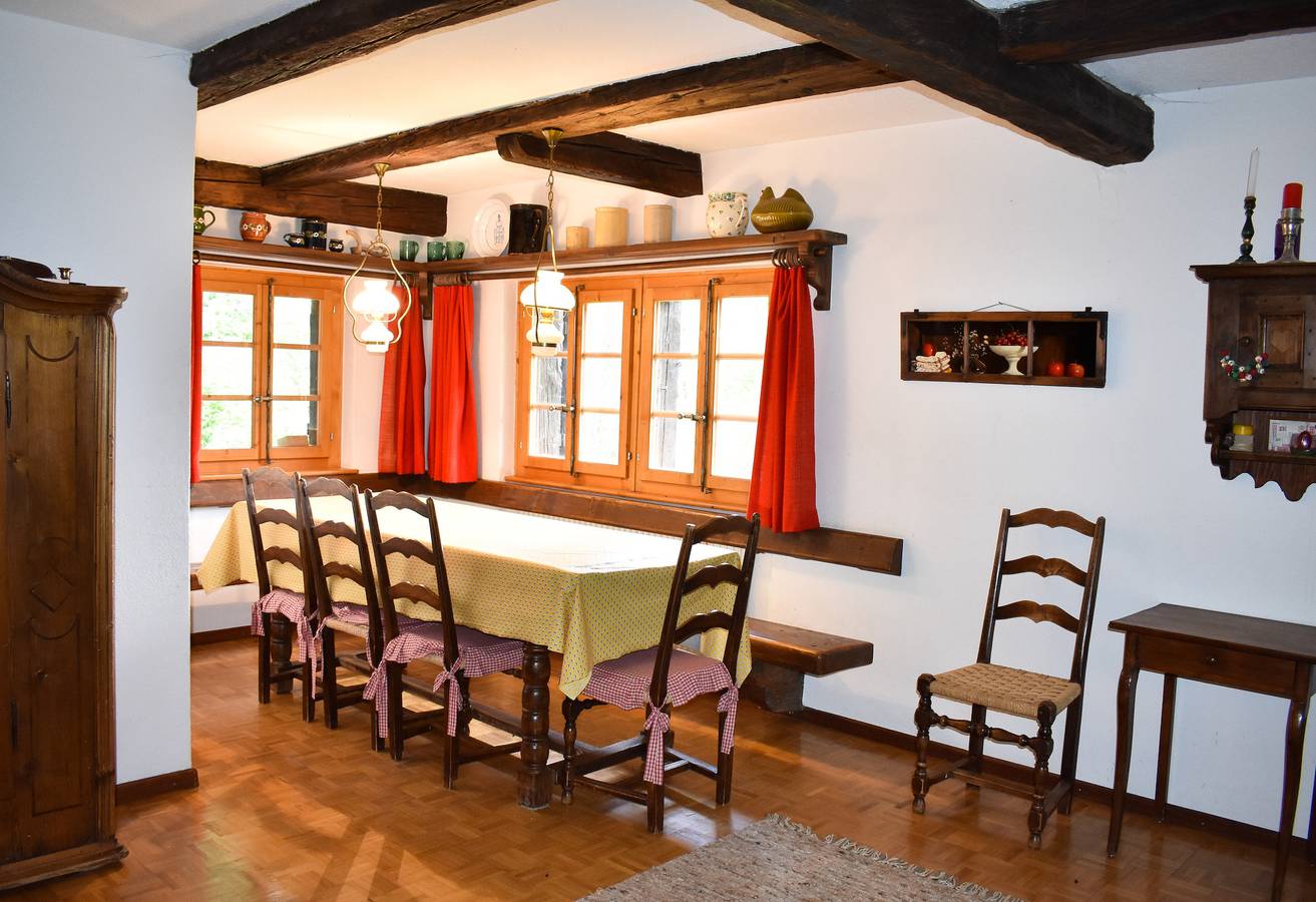 Couleur Café n° 32, very large chalet with panoramic views of the Val d'Anniviers in Chalais (Suiza), Alpes del Valais