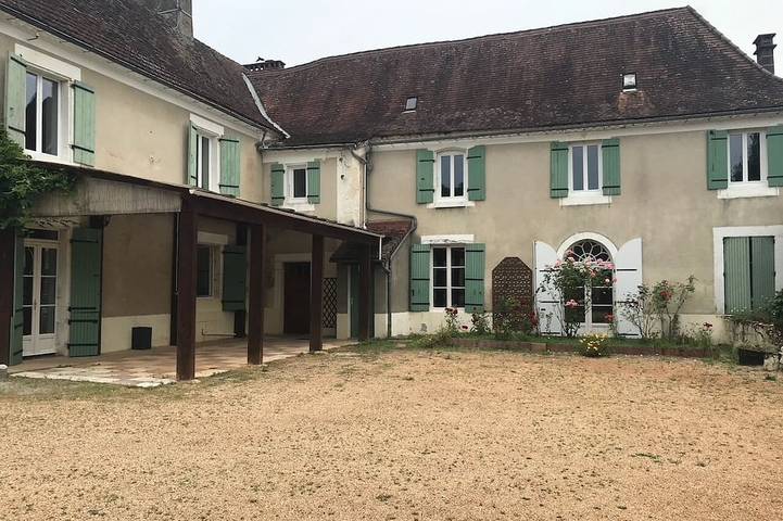 Location de vacances pour 14 personnes à Savignac-les-Églises
