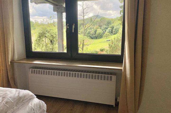 Ganze Wohnung, Große moderne 3 Zimmer Wohnung für Wanderer, Berufspendler und Touristen in Königswinter, Rhein-Sieg-Kreis