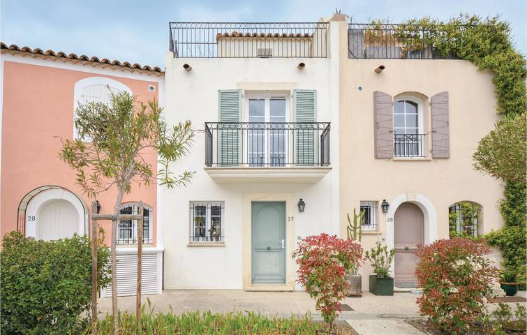 Location de vacances pour 5 personnes, avec terrasse et jardin à Aigues-Mortes - 2