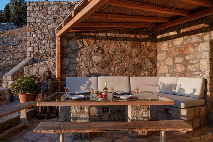 Location de vacances pour 7 personnes, avec vue sur l’océan ainsi que balcon et jardin dans Patmos - 3