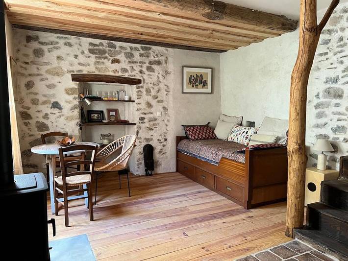 Gîte pour 4 personnes, avec vue et jardin à Aumessas