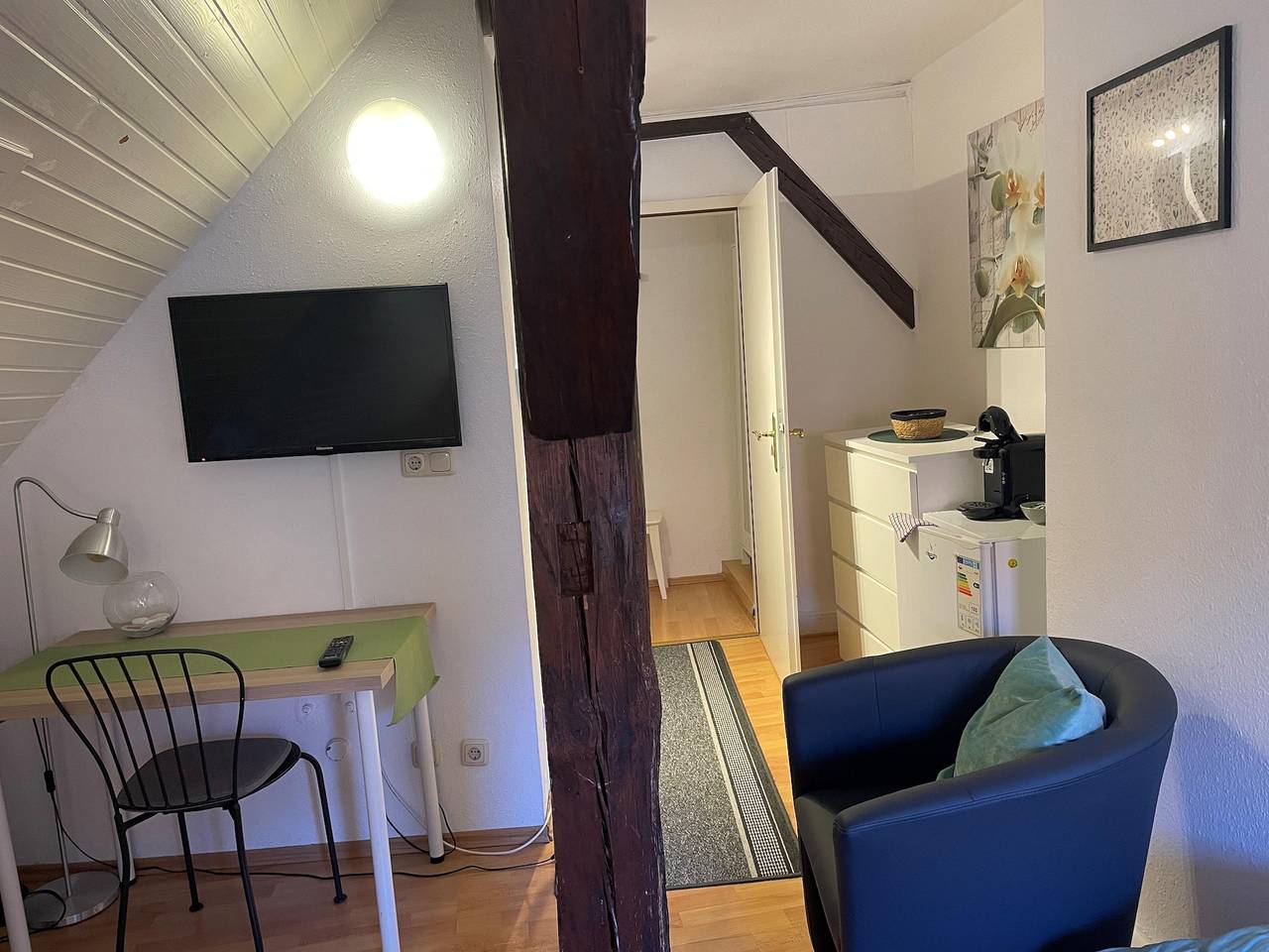 Ganze Ferienwohnung, Doppelzimmer 18 mit Bad in Marburg, Landkreis Marburg-Biedenkopf