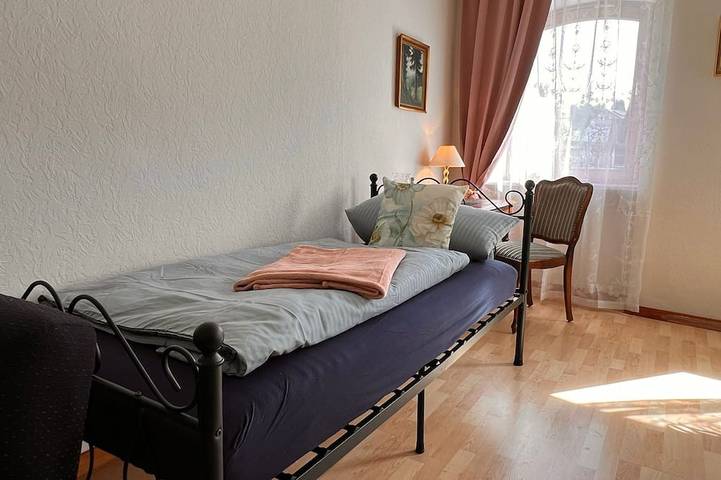 Ganze Wohnung, Ferienwohnung Emma - bis 6 Personen, Bad, Küche, Wlan in Malterdingen, Südschwarzwald