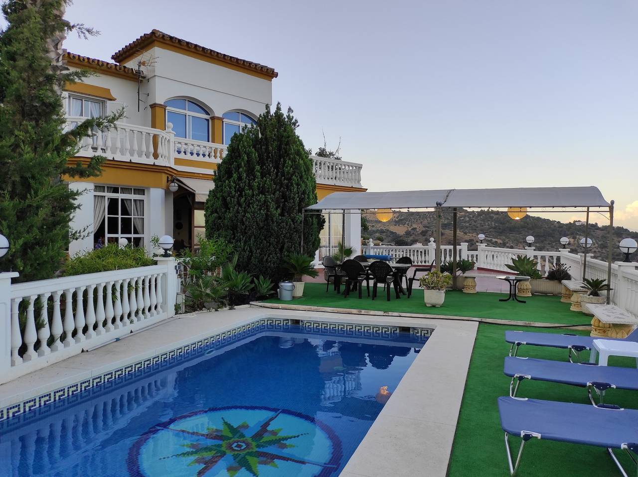 Casa de vacaciones La huerta de Bonela con vistas a la montaña, piscina y Wi-Fi in Casarabonela, Sierra de las Nieves