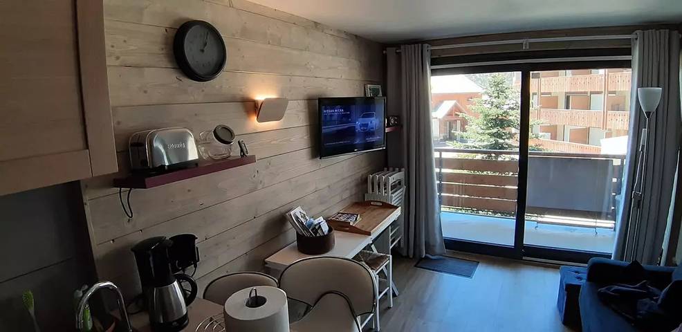 Gîte pour 4 personnes, avec vue et balcon dans Office de Tourisme de l'Alpe d'Huez - 4