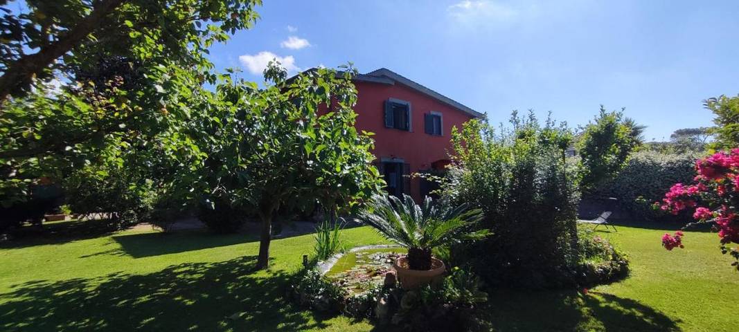 Villa para 6 pessoas, com vista e jardim, com animais de estimação em Roma