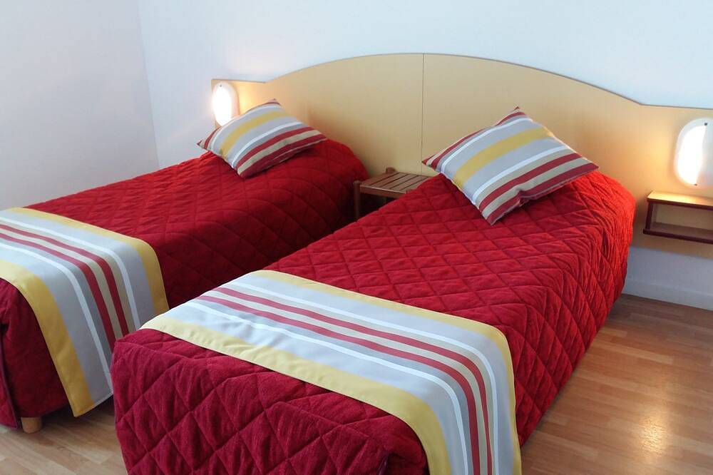 Entire apartment, Appartement Charmant en duplex à 600m de la plage in Bidart, Bayonne region