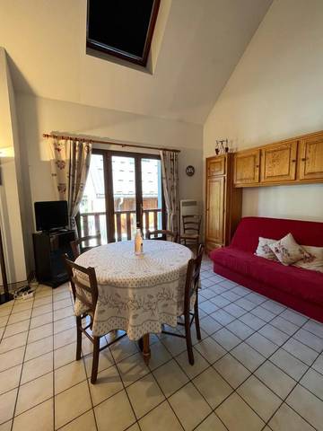 Gîte pour 5 personnes, avec vue et jardin à Oz