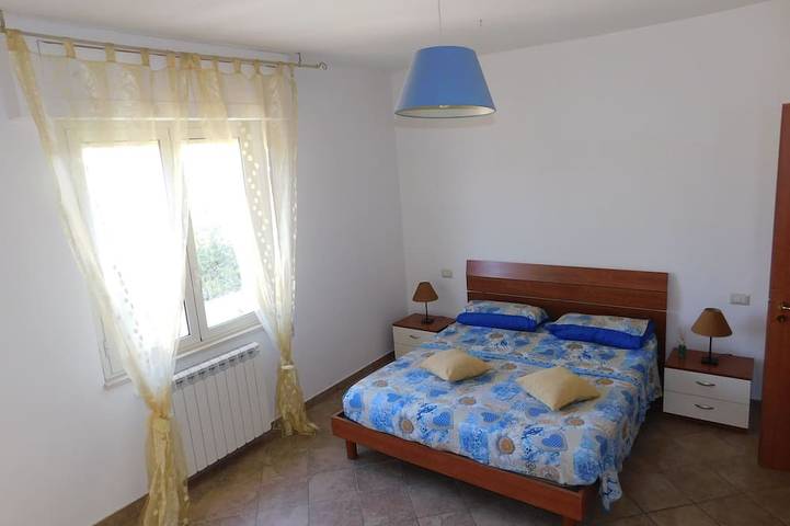 Appartamento per 6 persone, con idromassaggio e balcone in Sant'Andrea Apostolo dello Ionio