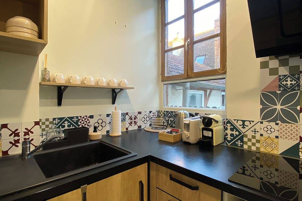 Entire apartment, Charming city apartment ~ Le Cocoon bourguignon in Auxerre, Auxerre region