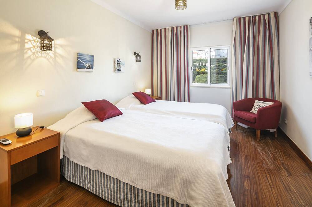 Casa da Falesia - Haus in erster Linie zum Meer mit 2 Schlafzimmern und Privatpool in Lagoa, Faro Distrikt