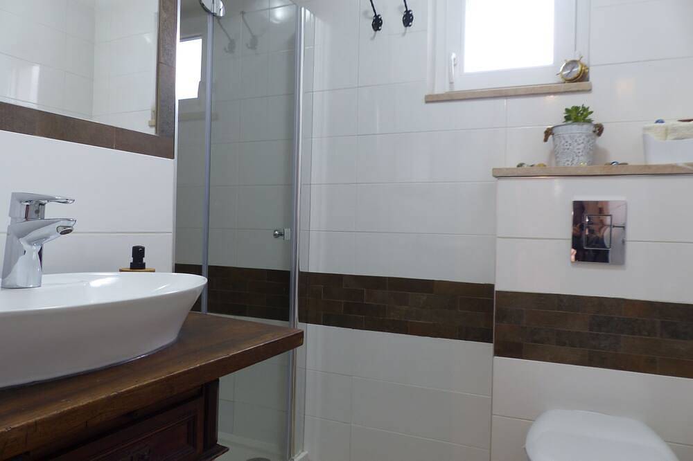3 Bedroom Holliday house in Donji Dolac, Dalmatinisches Zagora