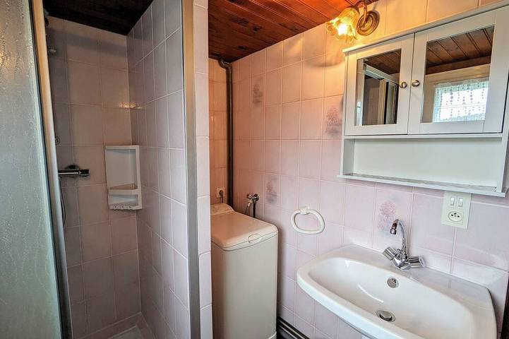 Gîte pour 3 personnes, avec jardin à Laveline-du-Houx - 4