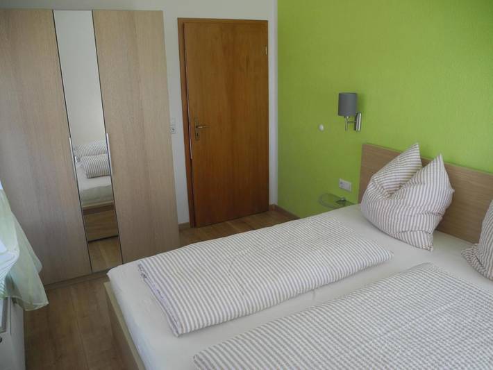 Ferienwohnung für 2 Personen, mit Garten und Ausblick in Weißensberg