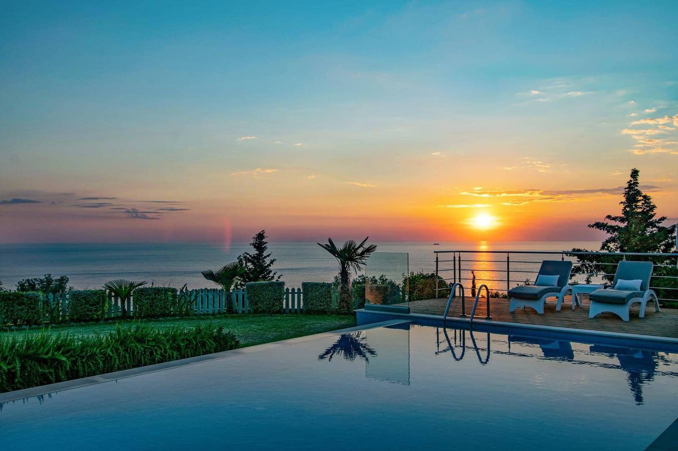 Villa Orizontas by Villa Plus in Kalamitsi, Grecia