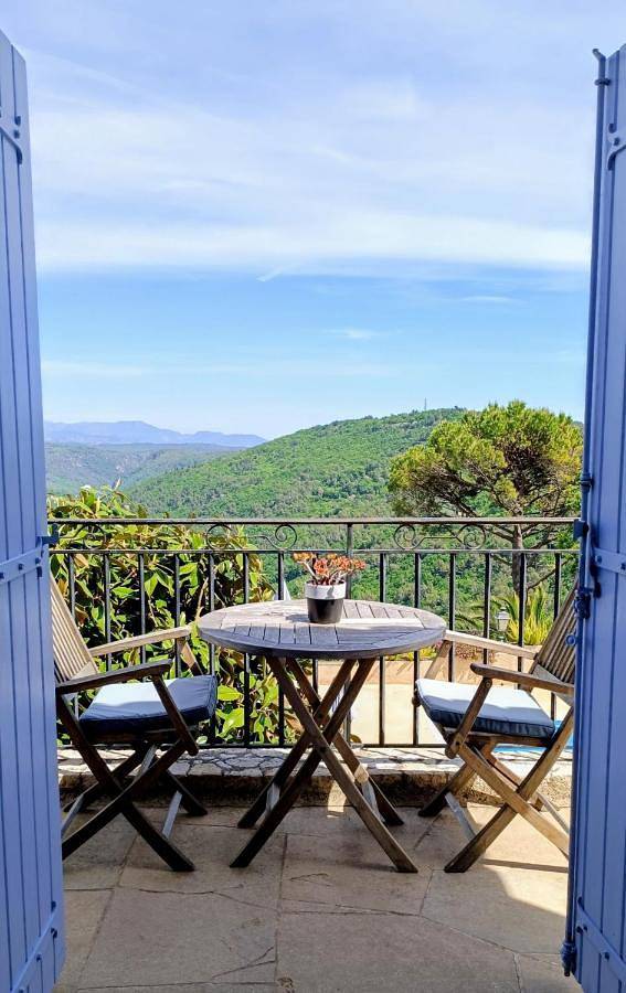 Loup Castel Boutique Hotel B&B in Le Bar-sur-Loup, Côte méditerranéenne (France)