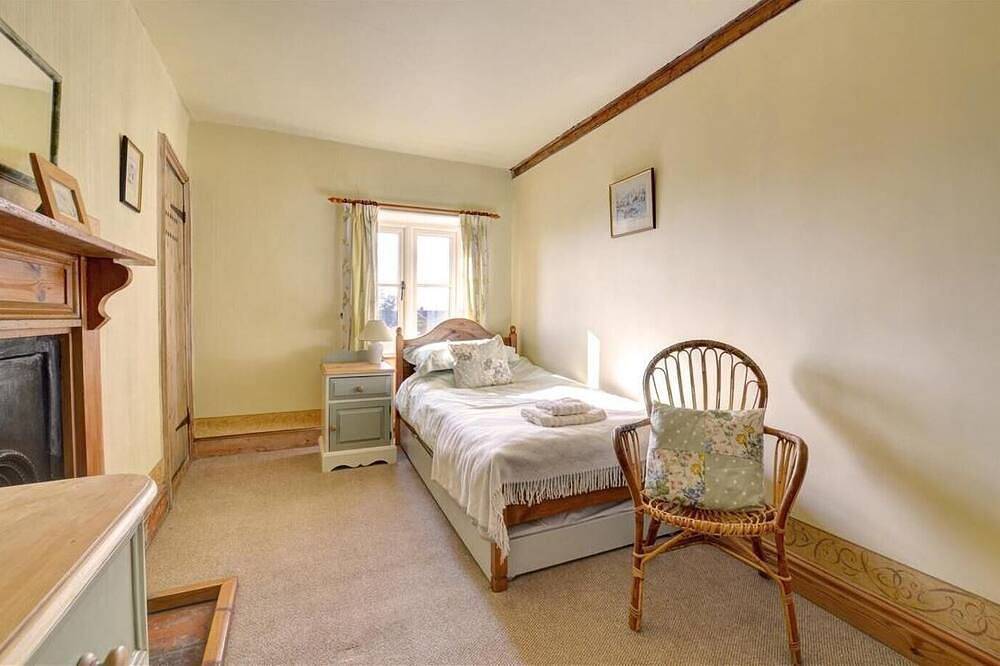 2 Bed in Bodham in Bodham, Norfolk Coast