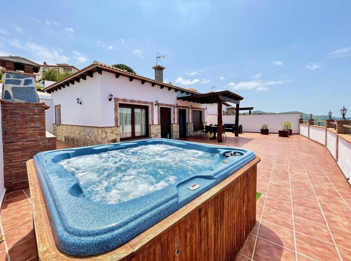 Maison confortable à Canillas de Albaida avec Piscine Partagée in Canillas de Albaida, Province de Málaga