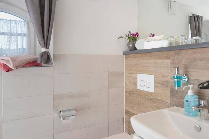 Ferienwohnung für 3 Personen, mit Terrasse und Garten in Droyßig - 3