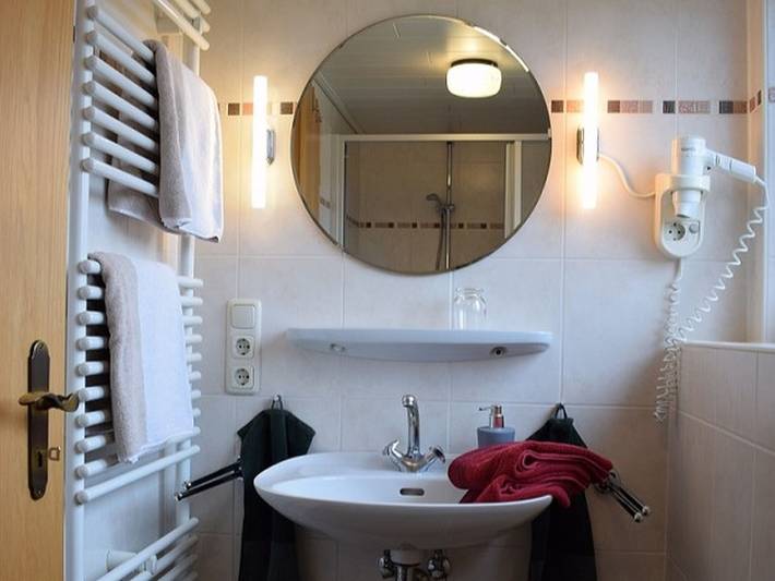 Ganze Wohnung, Apartment „Ferienwohnung 3“ mit Balkon und Wlan in Horumersiel, Wangerland