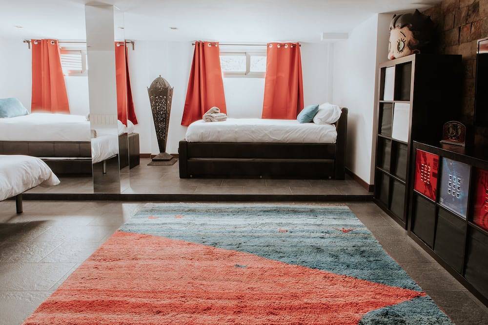 Design villa in the mountains of Madrid in Guadarrama, Madrid Province
