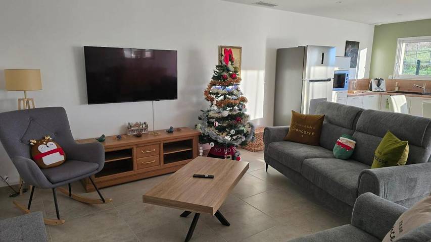 Location de vacances pour 8 personnes, avec jardin et vue à Crézancy-en-Sancerre