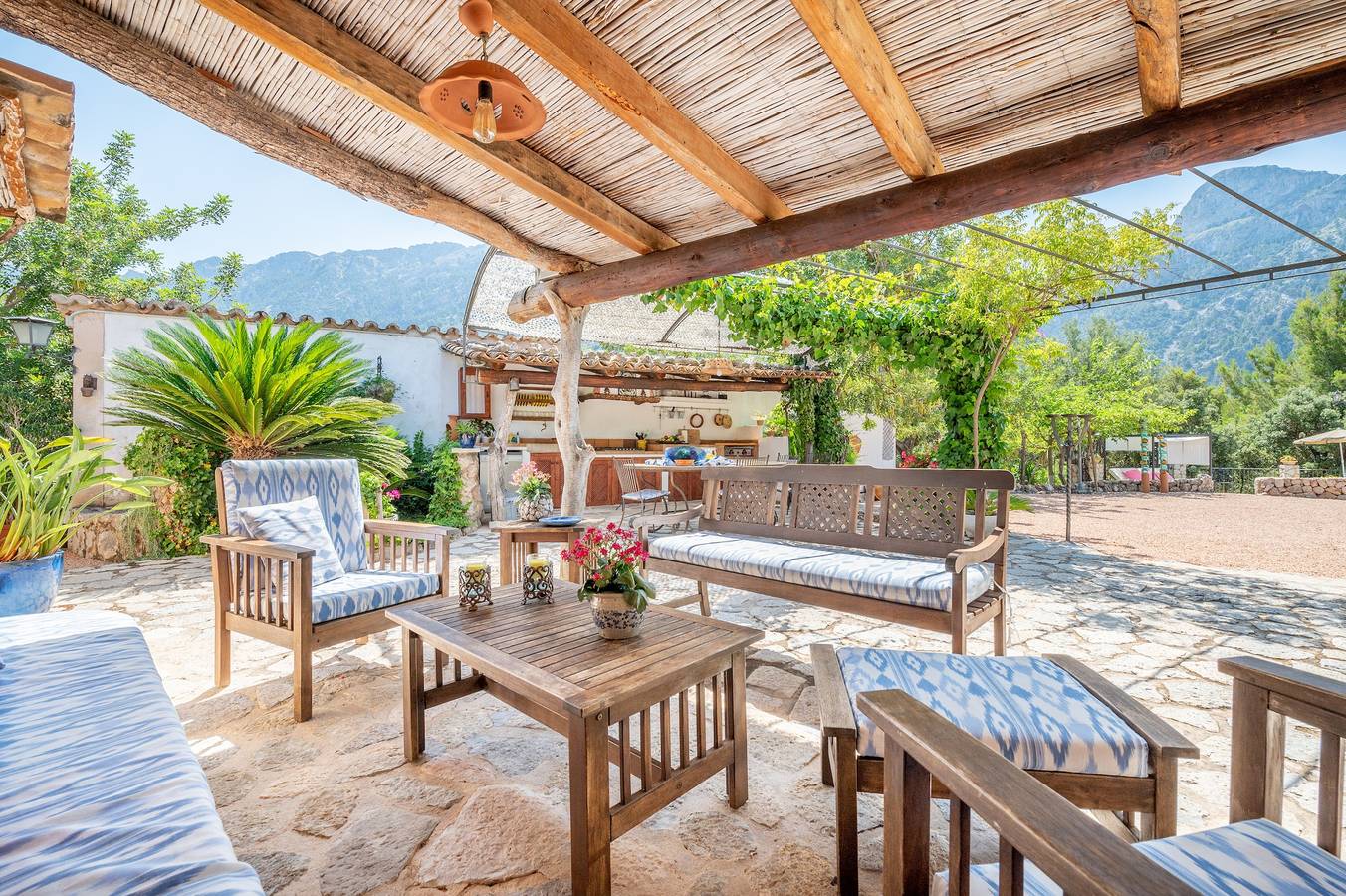 Finca "S'Olivar Major": Vuestro Edén en Mallorca con vistas, Wi-Fi, A/A, piscina y jardín in Fornalutx, Mallorca Oeste